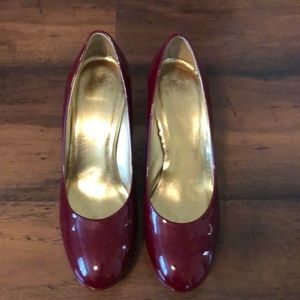 Platform Coach pumps